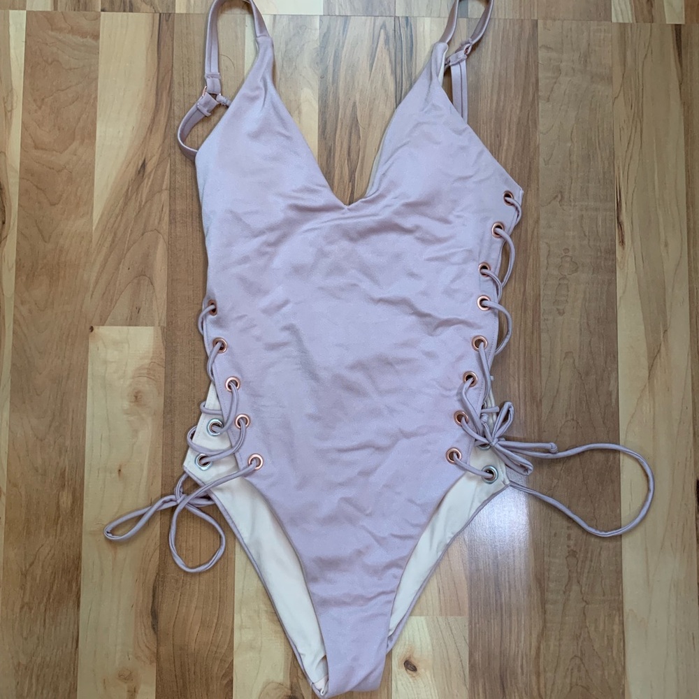 Bathing suit
